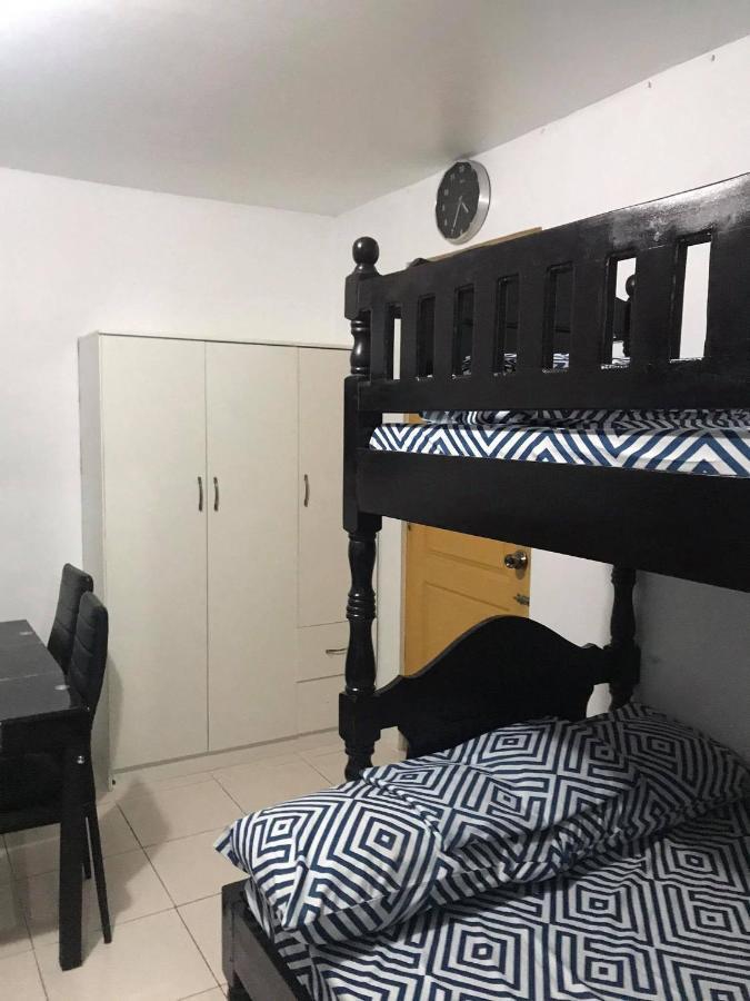 Rv3 Transient House Otel Angeles Dış mekan fotoğraf