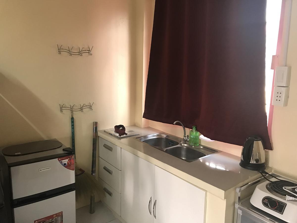 Rv3 Transient House Otel Angeles Dış mekan fotoğraf